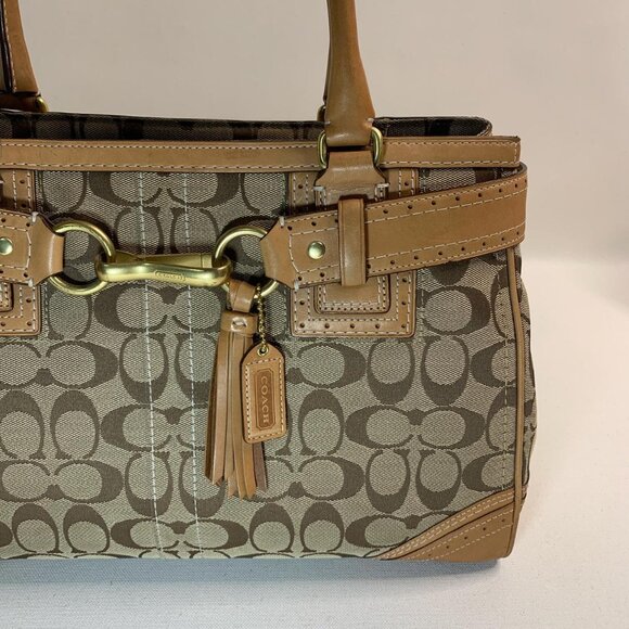 This vintage **Coach Hampton Signature** - Picture 5 of 8